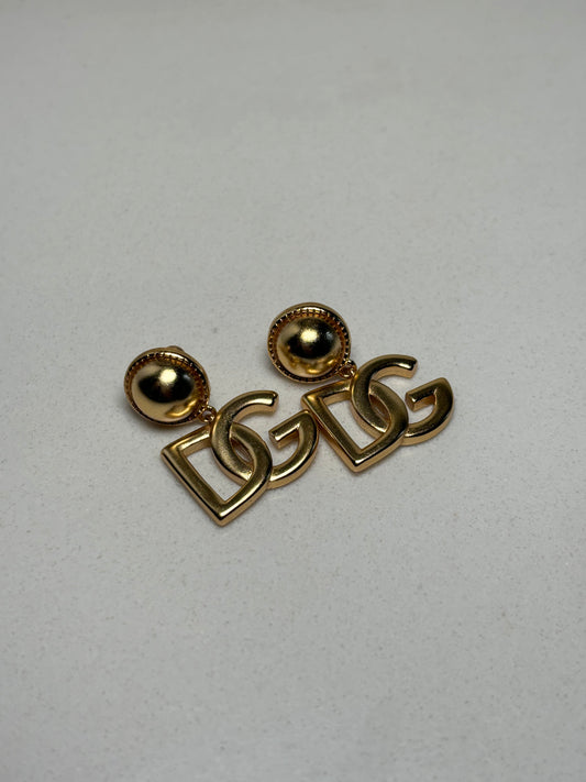 The ‘Dangle Dulcie’ earrings